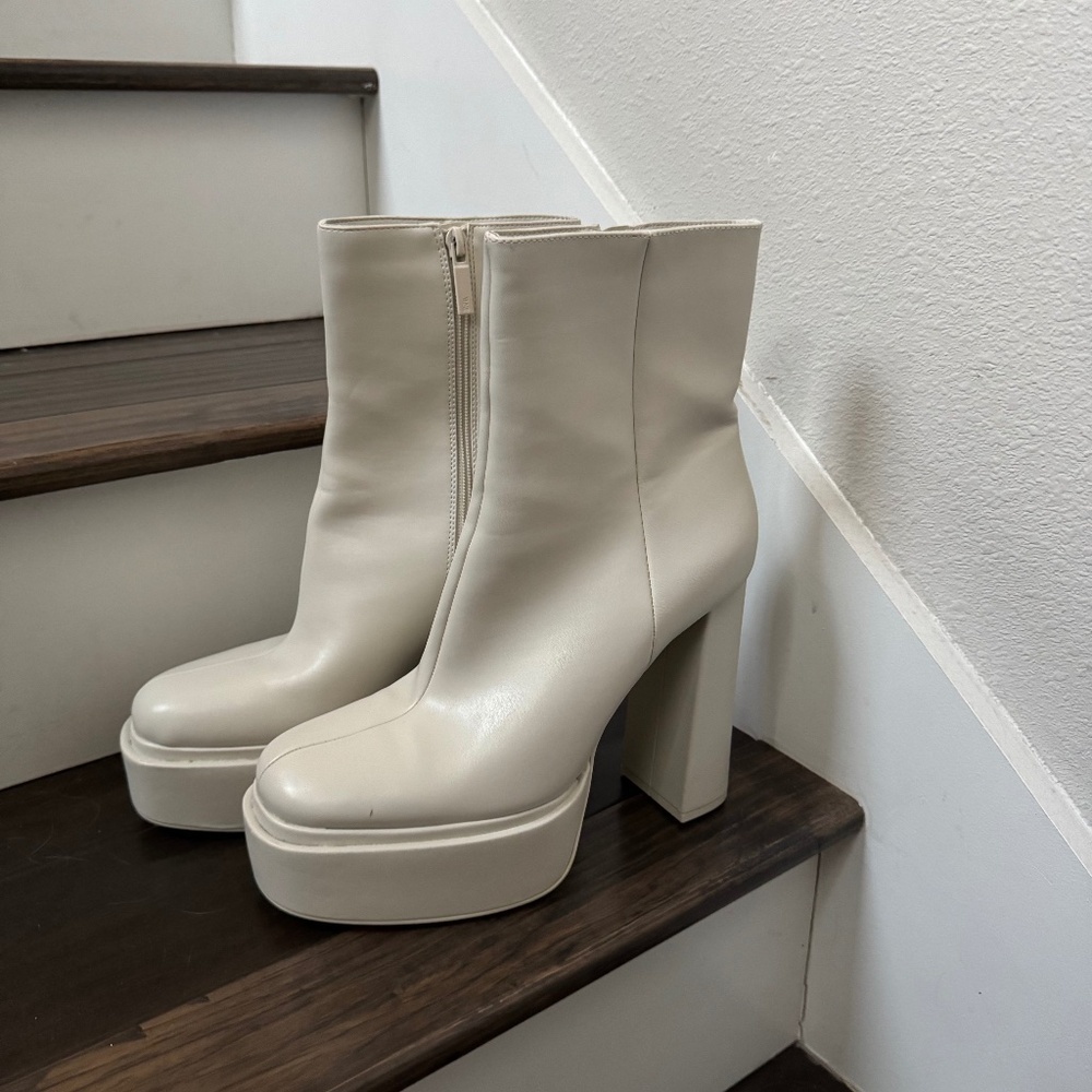 ZARA PLATFORM GOGO ANKLE BOOTS WHITE US SIZE 8.5/9 EU 40 3102/010/001
